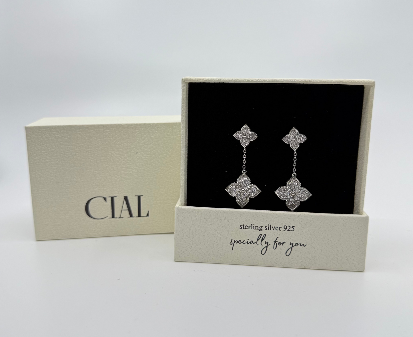 Noche Buena Earrings