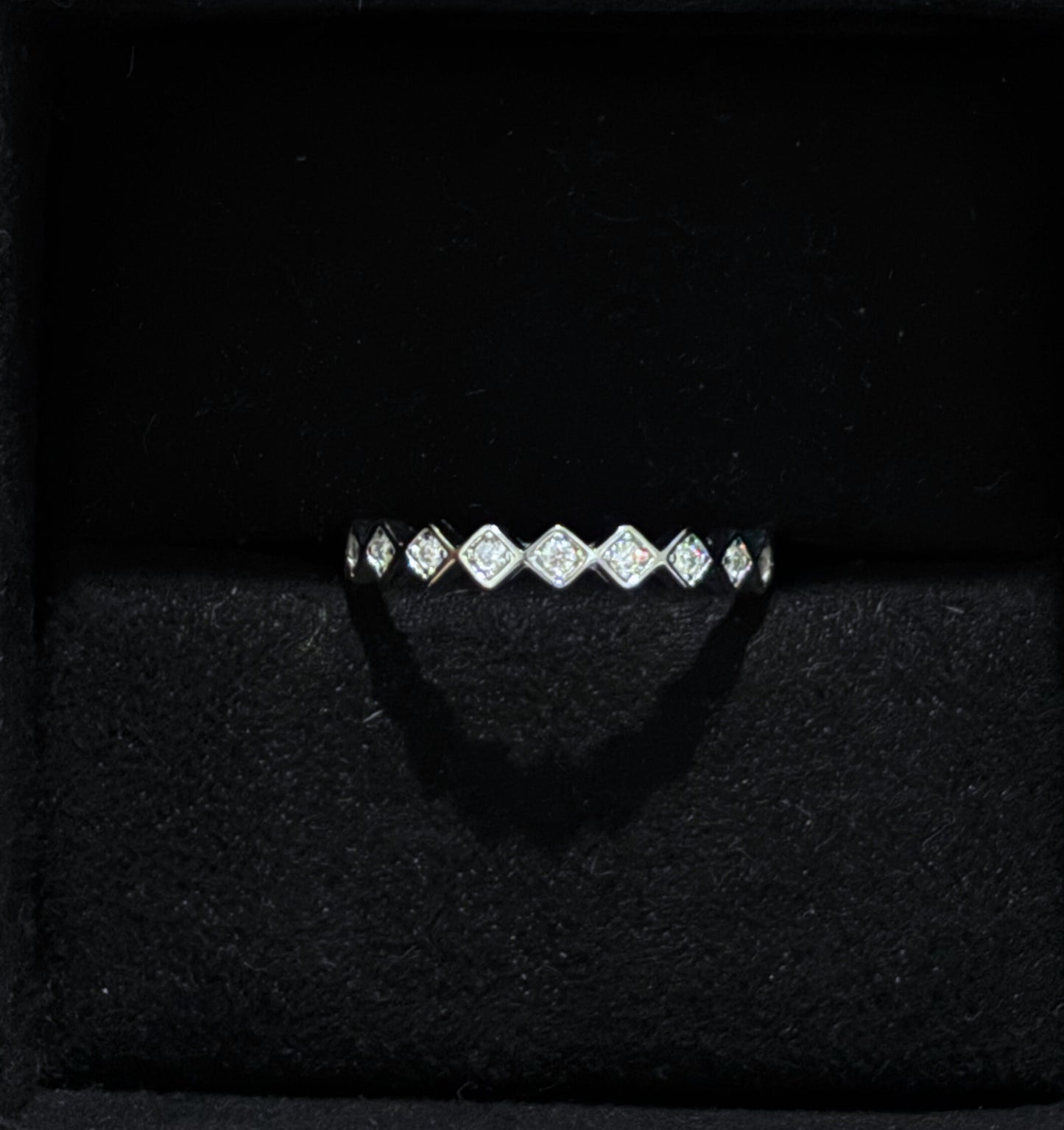 Rhombus Eternity Moissanite Band