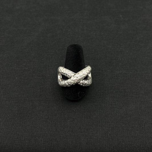 Snake Cross Over Ring